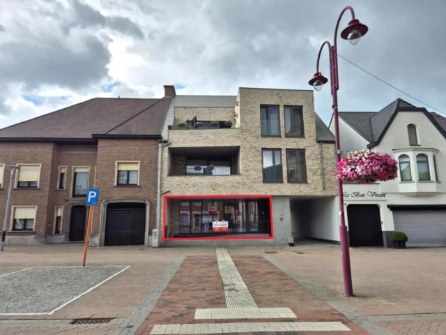 Local Commercial location à Wichelen, Oost-Vlaanderen