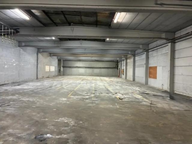 Local Commercial location à Sint-niklaas, Oost-Vlaanderen