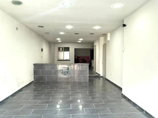 Local Commercial location à Sint-niklaas, Oost-Vlaanderen