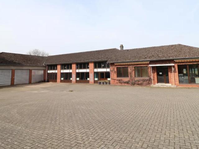 Local Commercial location à Sprimont, Wallonie
