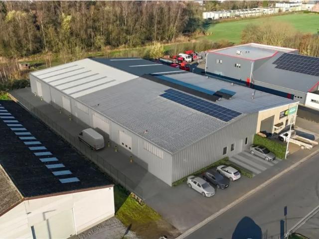 Local Commercial location à Stekene, Oost-Vlaanderen