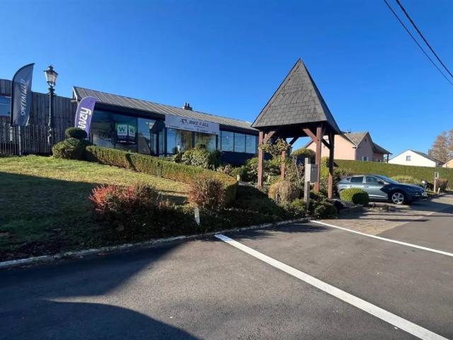 Local Commercial location à Tintigny