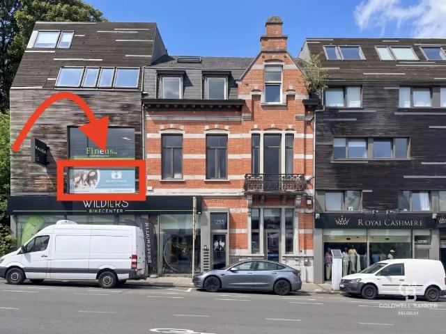 Local Commercial location à Uccle, Bruxelles