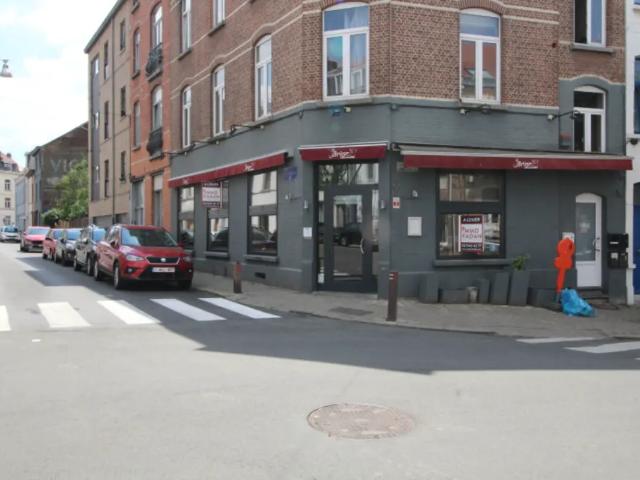 Local Commercial location à Uccle, Bruxelles