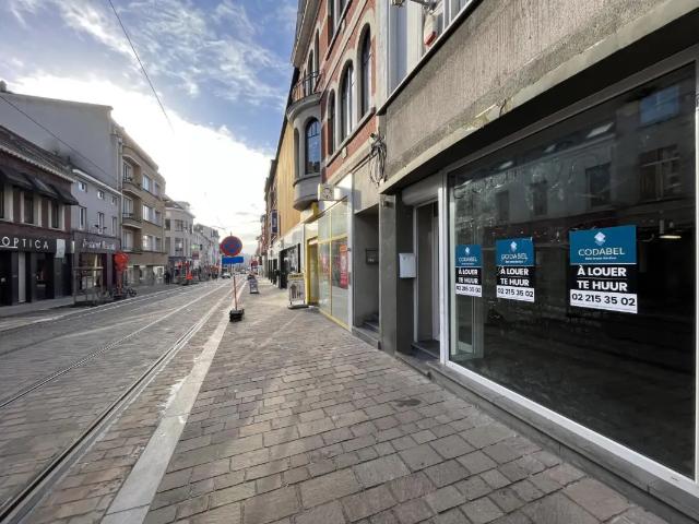 Local Commercial location à Uccle, Bruxelles