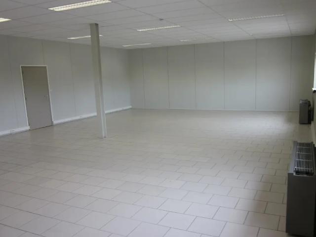 Local Commercial location à Verrebroek, Oost-Vlaanderen