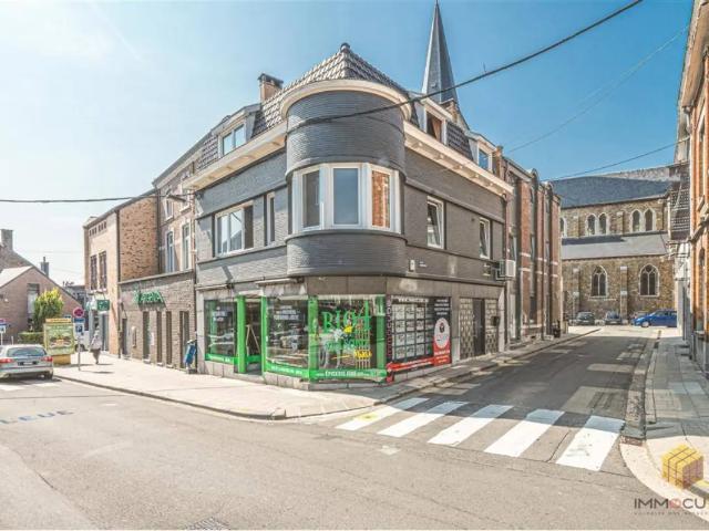 Local Commercial location à Waremme, Wallonie