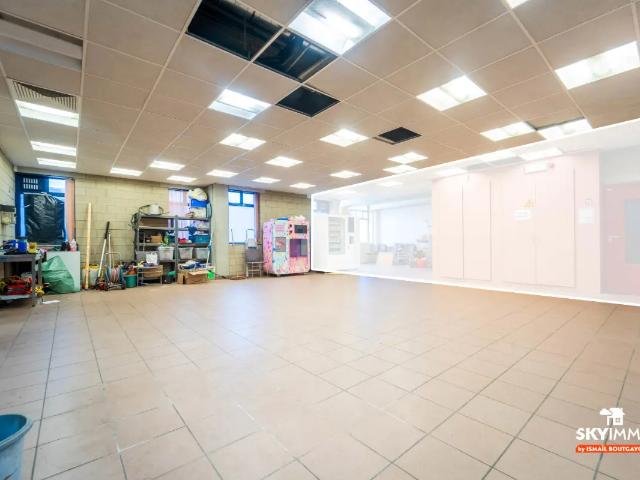 Local Commercial location à Welkenraedt, Wallonie