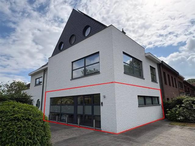 Local Commercial location à Gooreind, Antwerpen