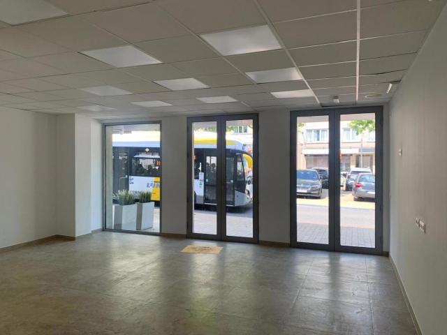 Local Commercial location à Zellik, Brabant