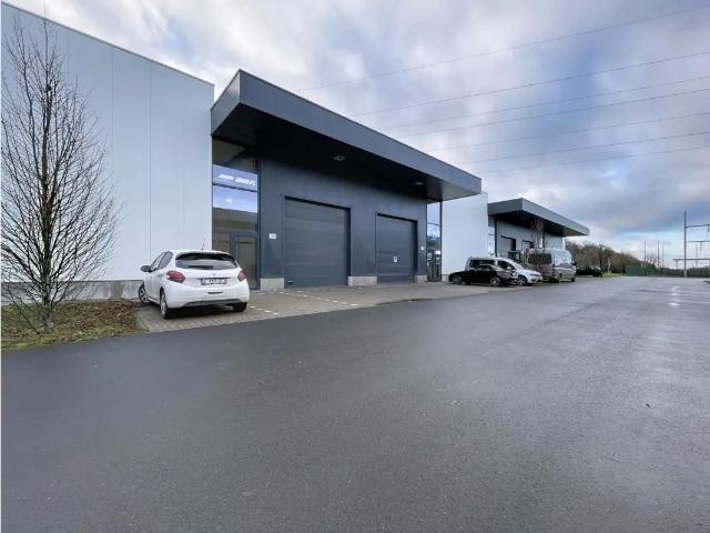 Local Commercial location à Ciney, Wallonie