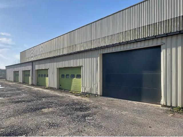 Local Commercial location à Arlon , Wallonie