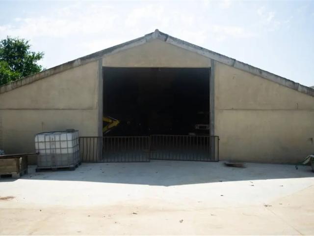 Local Commercial location à Beauvechain, Wallonie