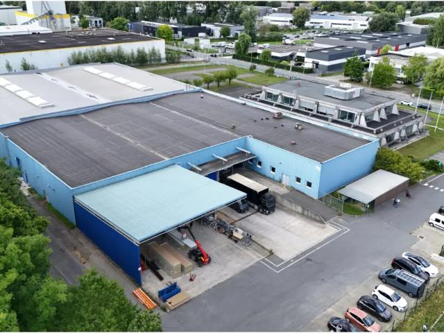 Local Commercial location à Merbraine, Wallonie