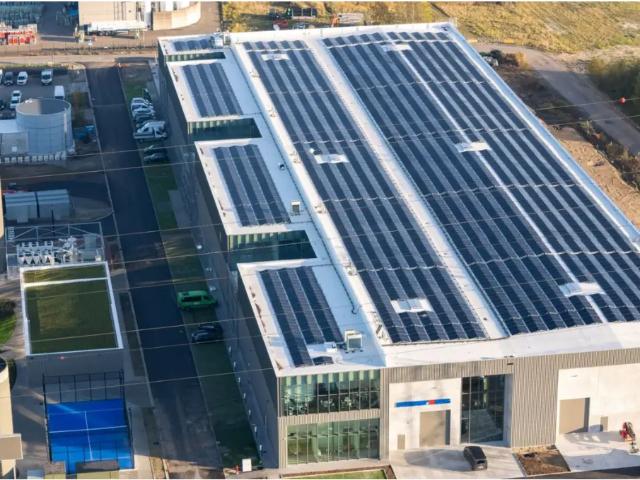 Local Commercial location à Zwijndrecht, Oost-Vlaanderen