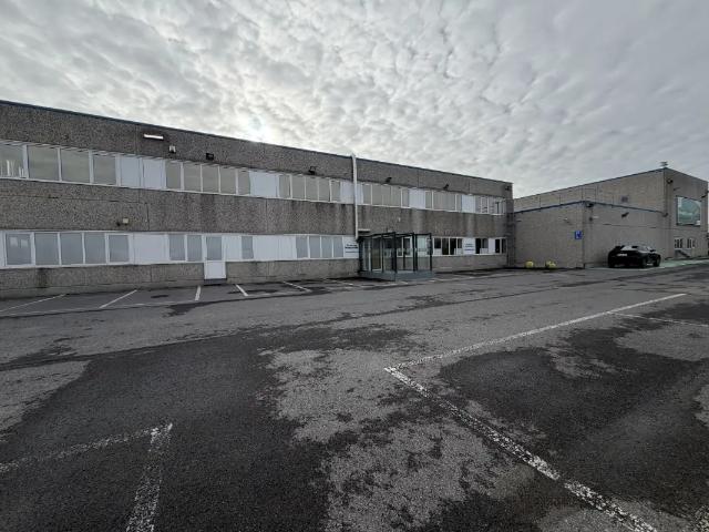 Local Commercial location à Courcelles, Wallonie