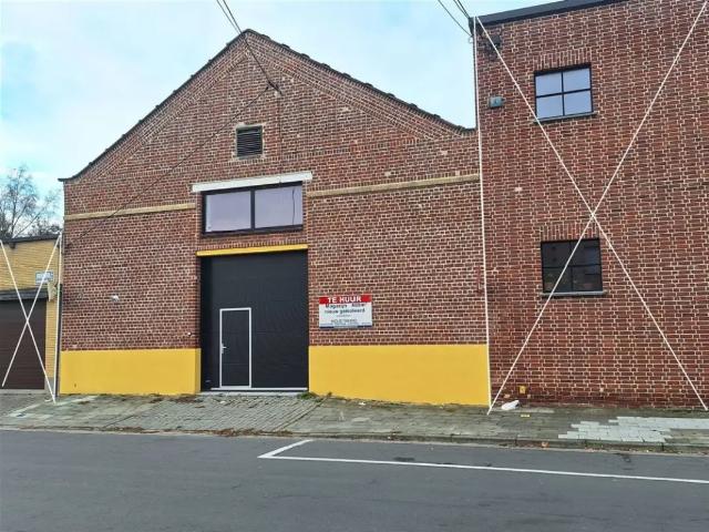 Local Commercial location à Courtrai, West-Vlaanderen