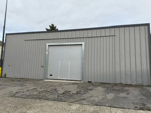 Local Commercial location à Charleroi, Wallonie