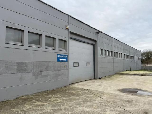 Local Commercial location à Charleroi, Wallonie