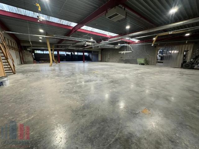 Local Commercial location à Deerlijk, West-Vlaanderen