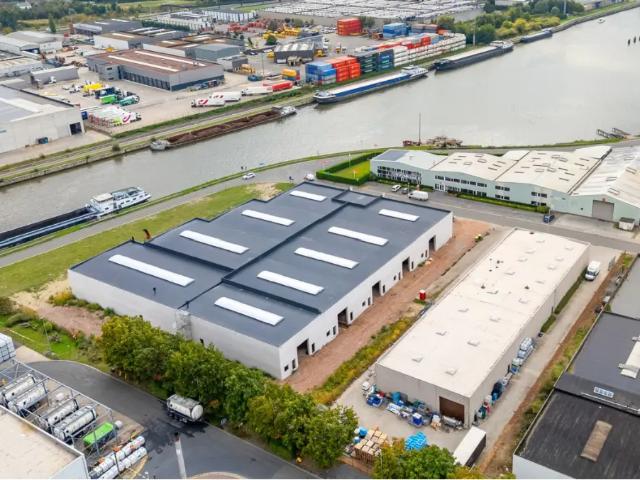 Local Commercial location à Evergem, Oost-Vlaanderen