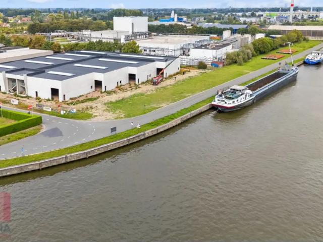 Local Commercial location à Evergem, Oost-Vlaanderen