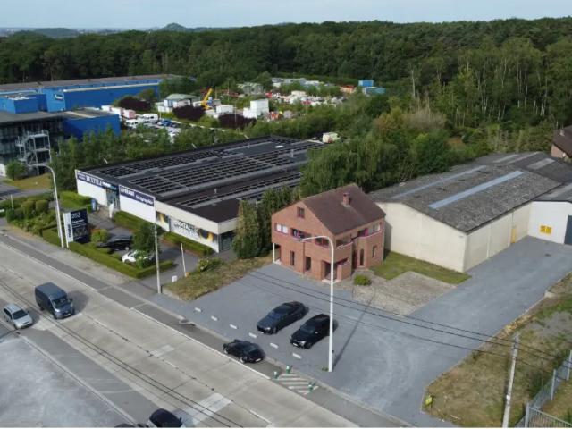 Local Commercial location à Fleurus, Wallonie