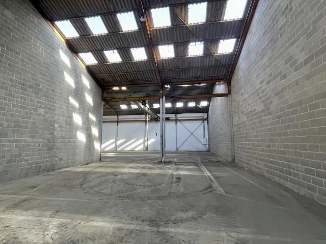 Local Commercial location à Fleurus, Wallonie
