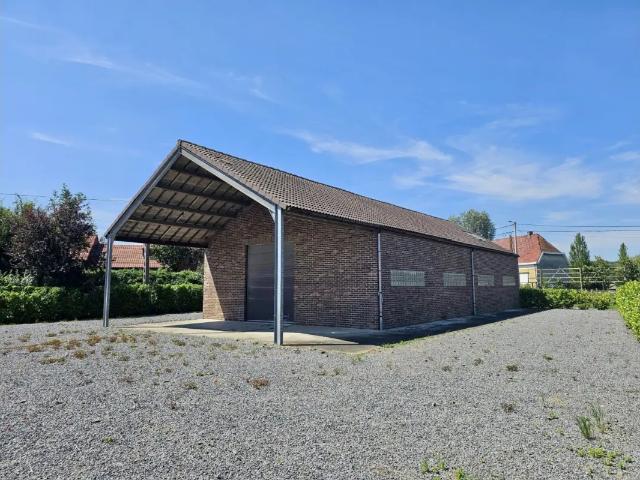 Local Commercial location à Ellezelles, Wallonie