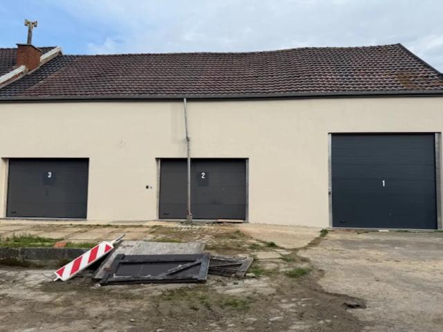 Local Commercial location à Fontaine-l'évêque, Wallonie