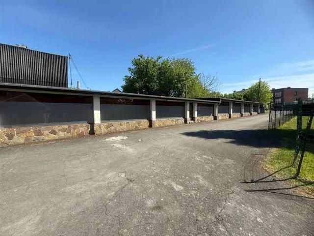 Local Commercial location à Charleroi, Wallonie