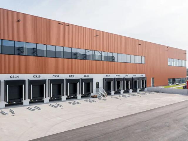 Local Commercial location à Ham, Limburg