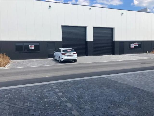 Local Commercial location à Heist-op-den-berg, Antwerpen