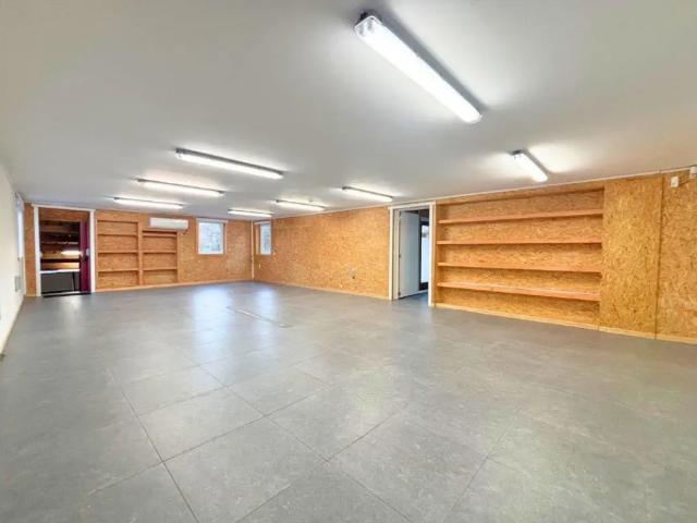 Local Commercial location à Herbeumont, Wallonie