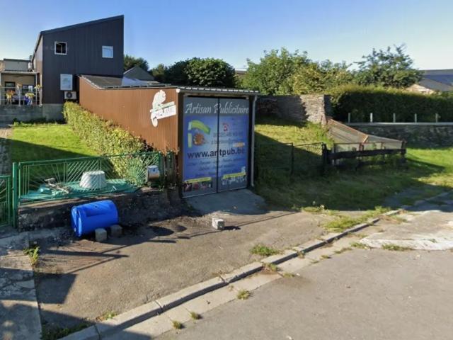 Local Commercial location à Herbeumont, Wallonie