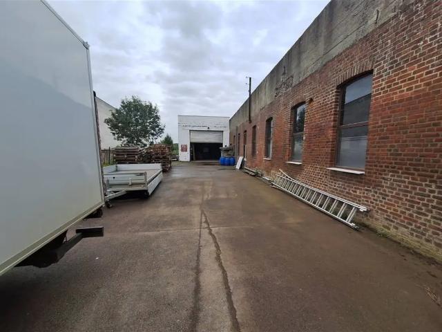 Local Commercial location à Courtrai, West-Vlaanderen