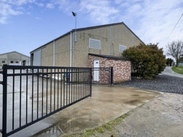 Local Commercial location à Soignies, Wallonie