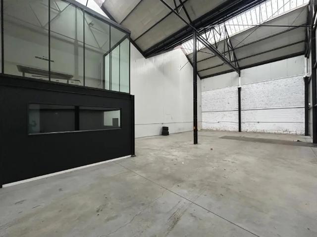 Local Commercial location à Beersel, Brabant