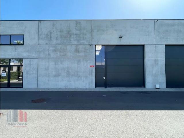 Local Commercial location à Jabbeke, West-Vlaanderen