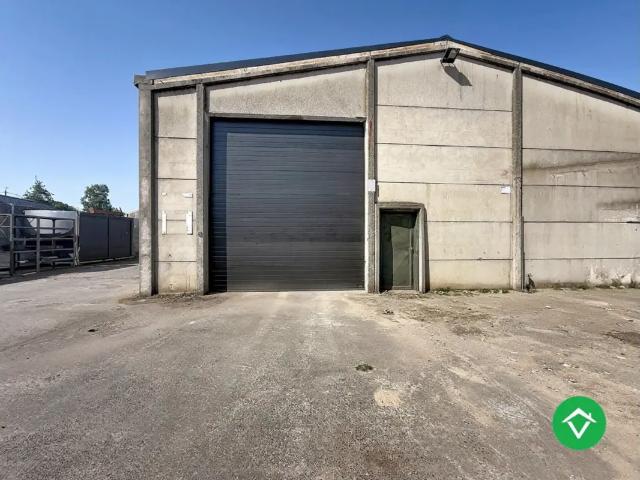 Local Commercial location à Couckelaere, West-Vlaanderen