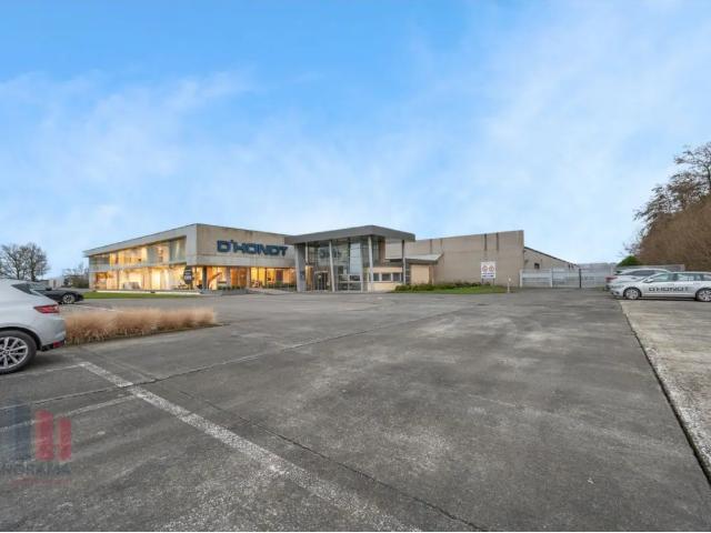 Local Commercial location à Ouwegem, Oost-Vlaanderen