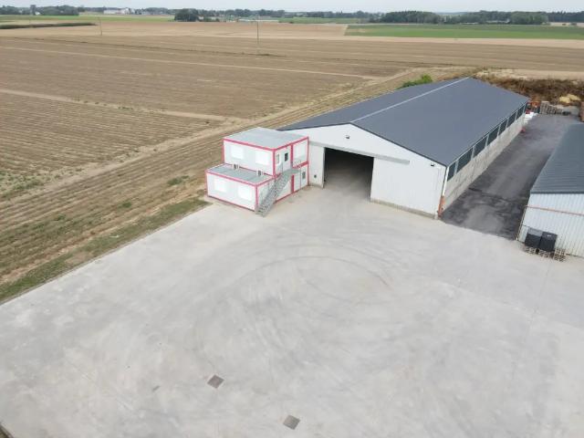 Local Commercial location à Dhuy, Wallonie