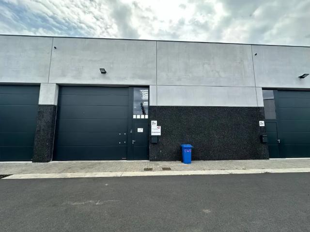 Local Commercial location à Lendelede, West-Vlaanderen