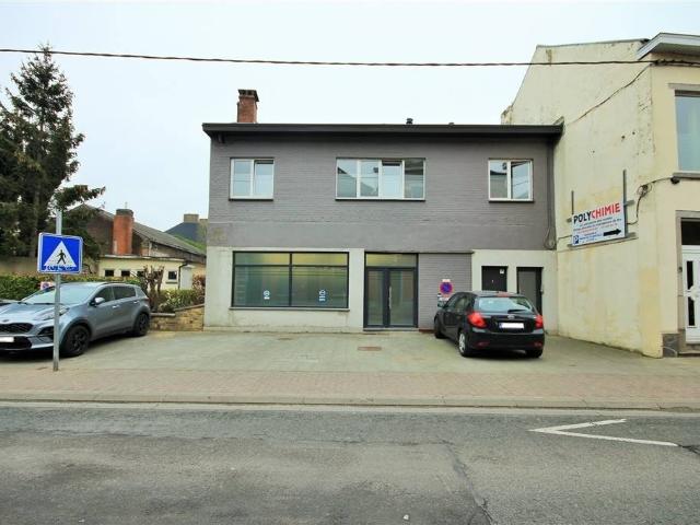Local Commercial location à Charleroi, Wallonie