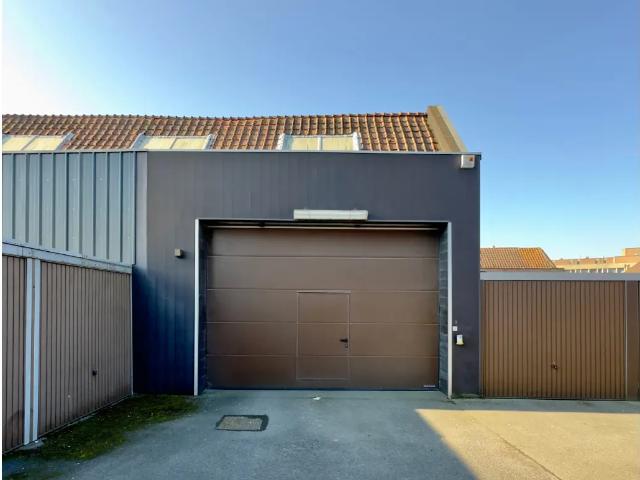 Local Commercial location à Mouscron, Wallonie