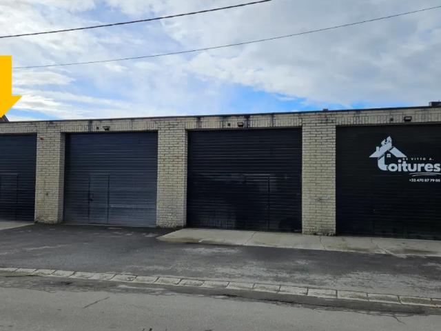 Local Commercial location à Nalinnes, Wallonie