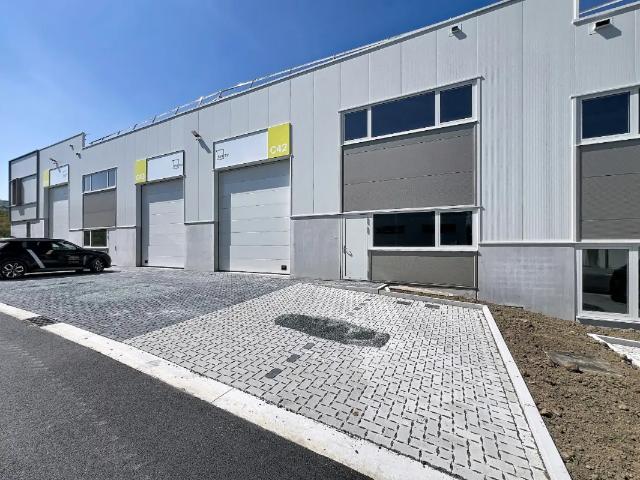 Local Commercial location à Nijvel, Wallonie