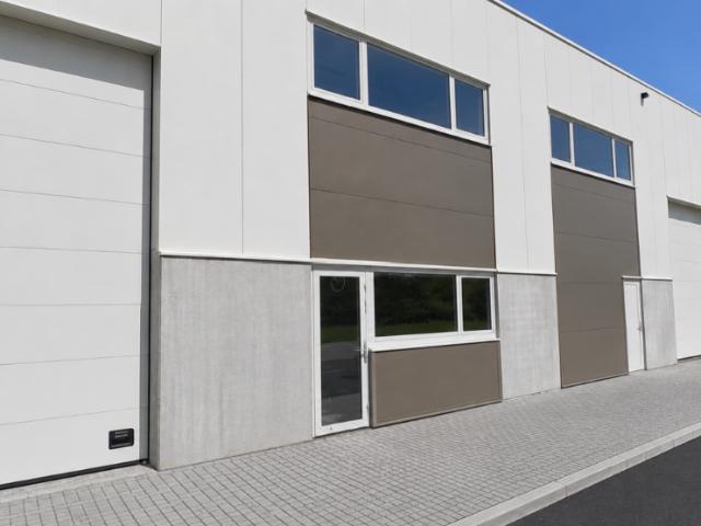 Local Commercial location à Nijvel, Wallonie