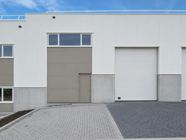 Local Commercial location à Nijvel, Wallonie