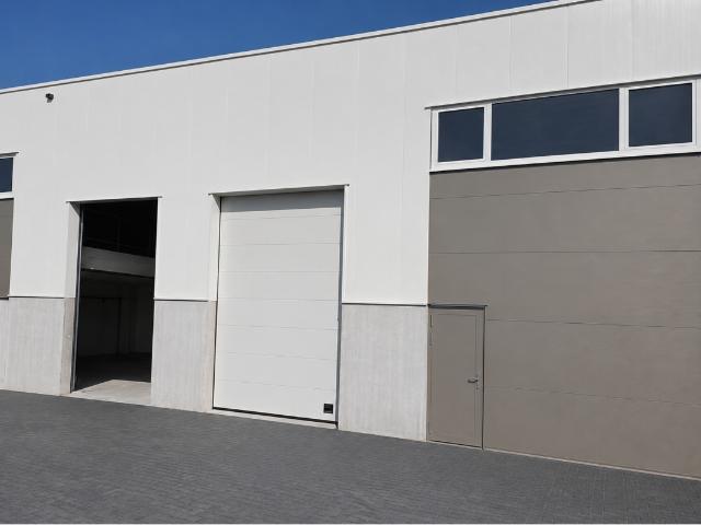 Local Commercial location à Nijvel, Wallonie